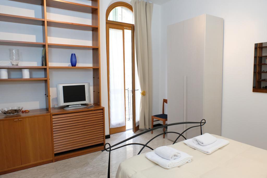 Apartament Deluxe Quattro Spade Verona Exteriör bild