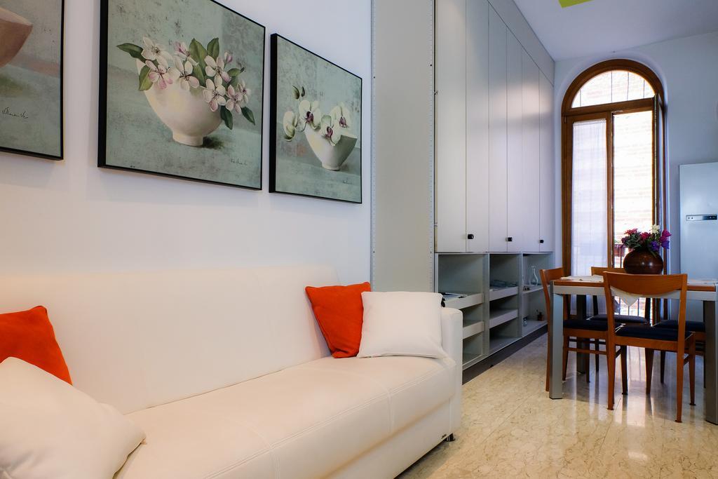 Apartament Deluxe Quattro Spade Verona Exteriör bild
