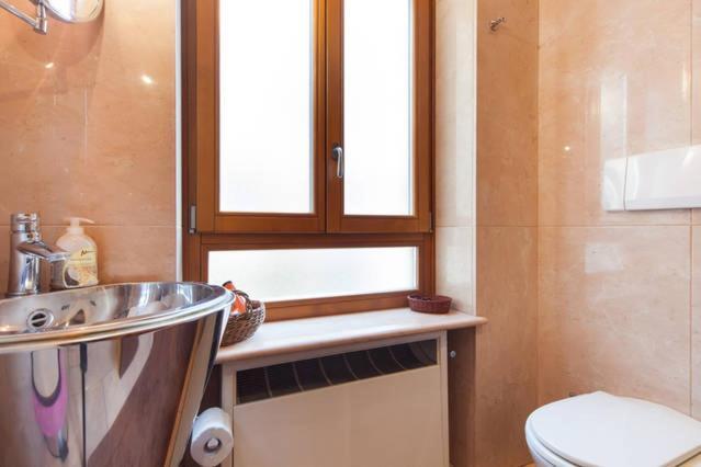 Apartament Deluxe Quattro Spade Verona Exteriör bild